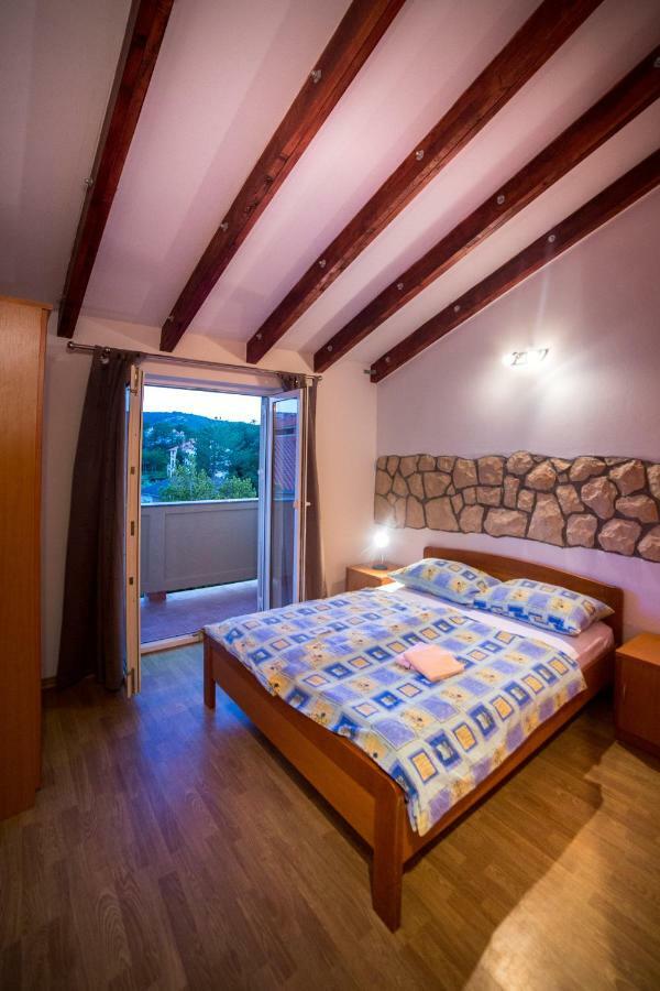 Sanic Apartments 518 لوبار المظهر الخارجي الصورة