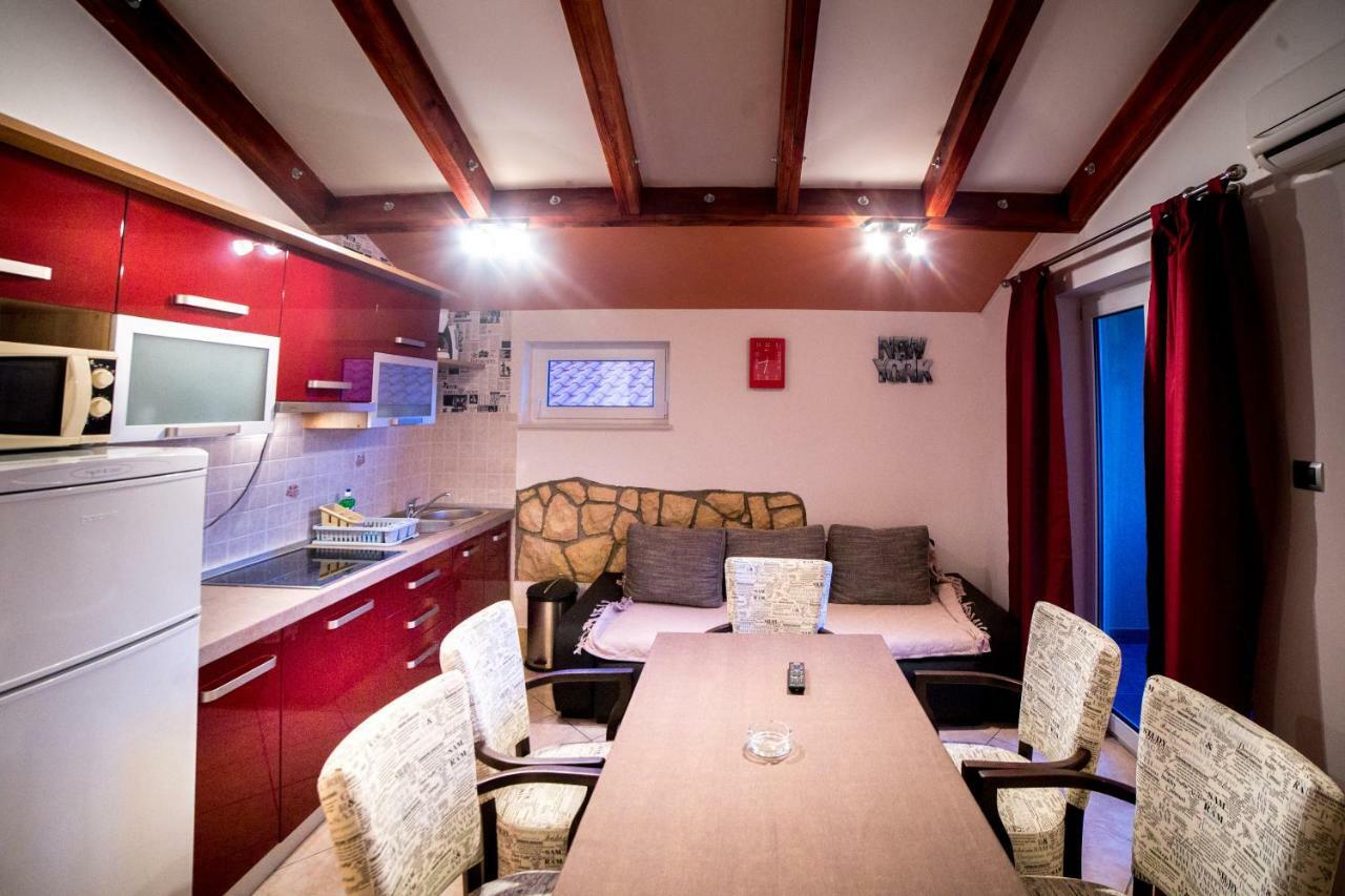Sanic Apartments 518 لوبار المظهر الخارجي الصورة